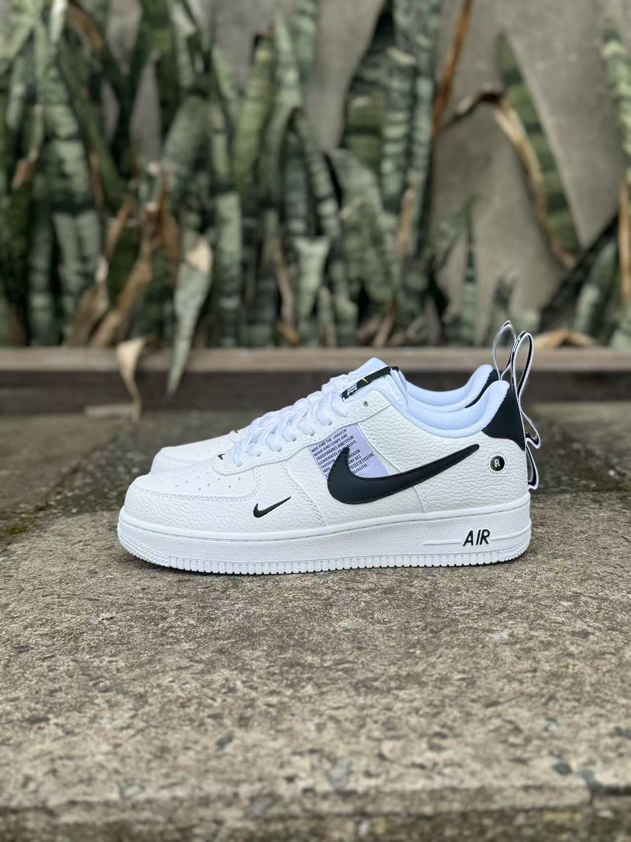 Nike Air Force 1 07 LV8 Utility Black