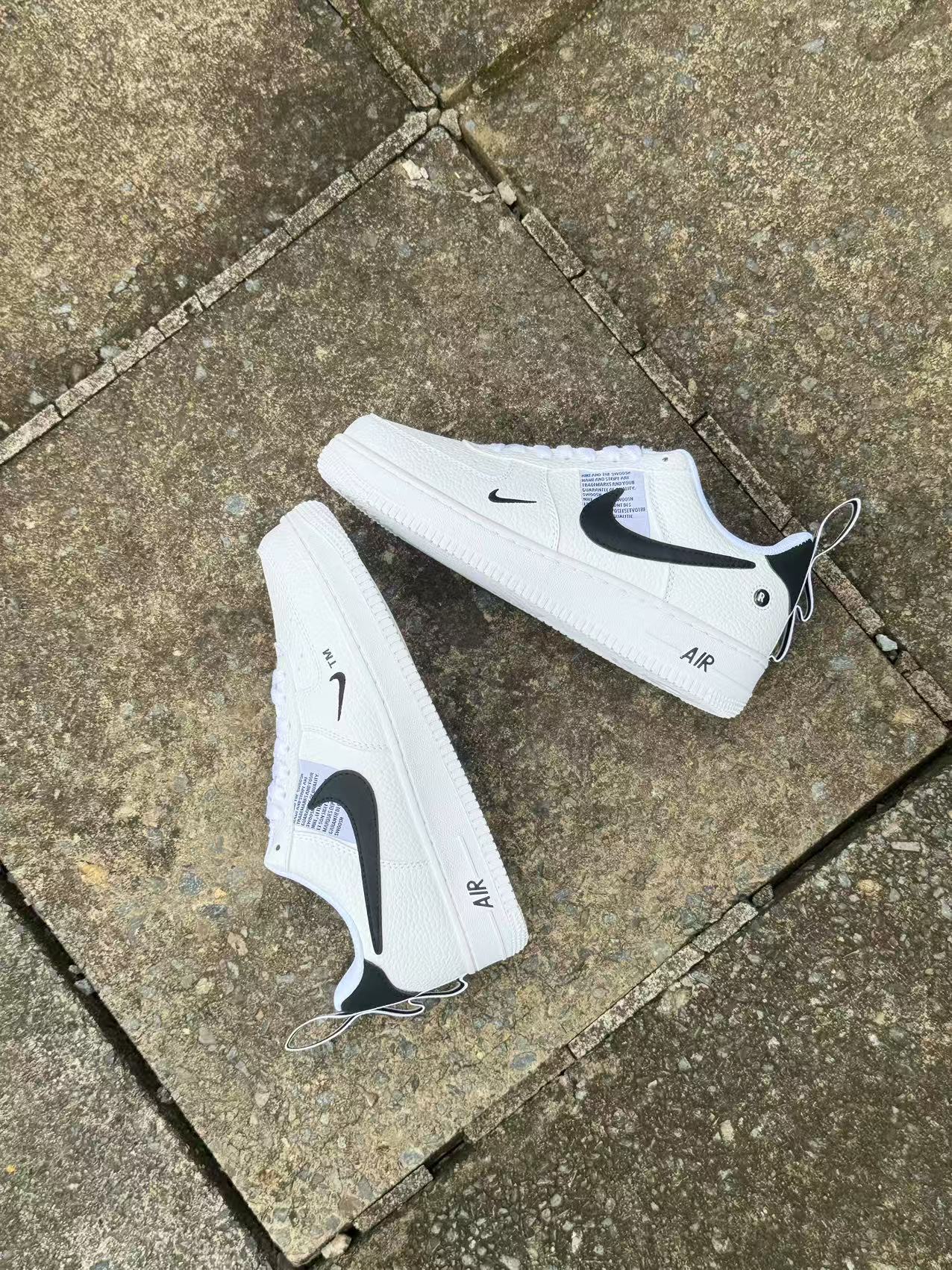 Nike Air Force 1 07 LV8 Utility Black