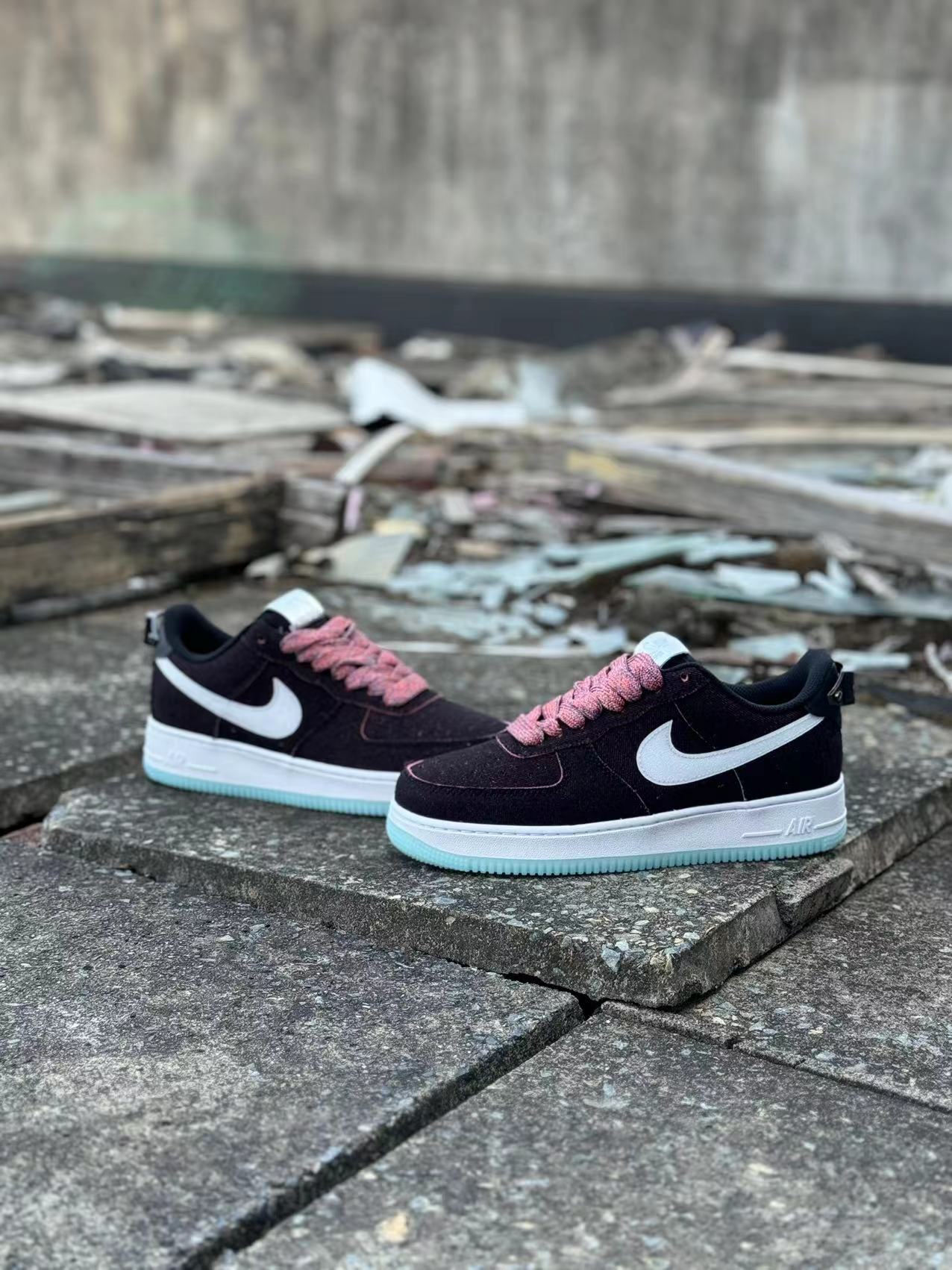 Nike Air Force 1 Low Black Pink Glow