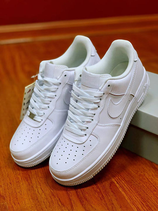 Nike Air Force 1 Low '07 Triple White