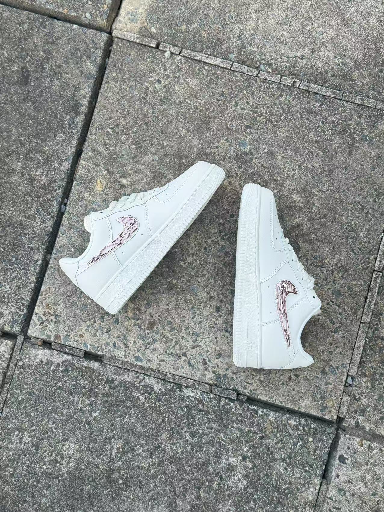 Nike Air Force 1 Low "Liquid Metal pink Swoosh"