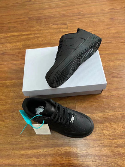 Nike Air Force 1 Low "Triple Black"