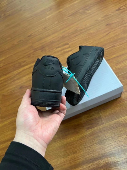 Nike Air Force 1 Low "Triple Black"