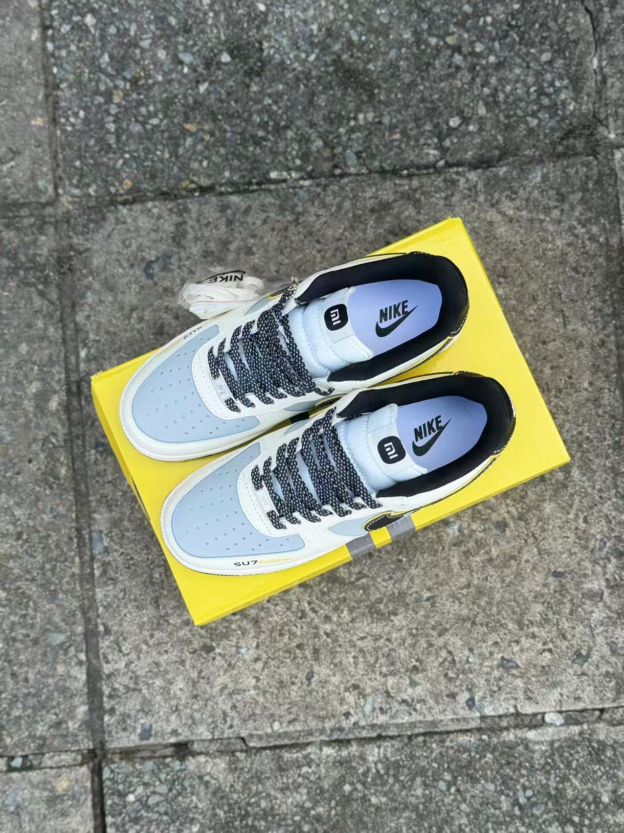 Nike Air Force 1 Low "Xiaomi"