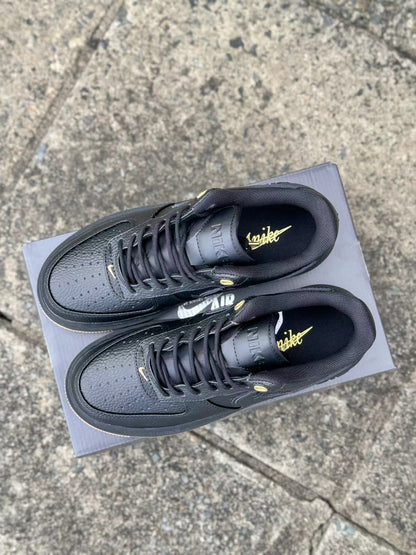 Nike Air Force 1 Luxe "black gum"