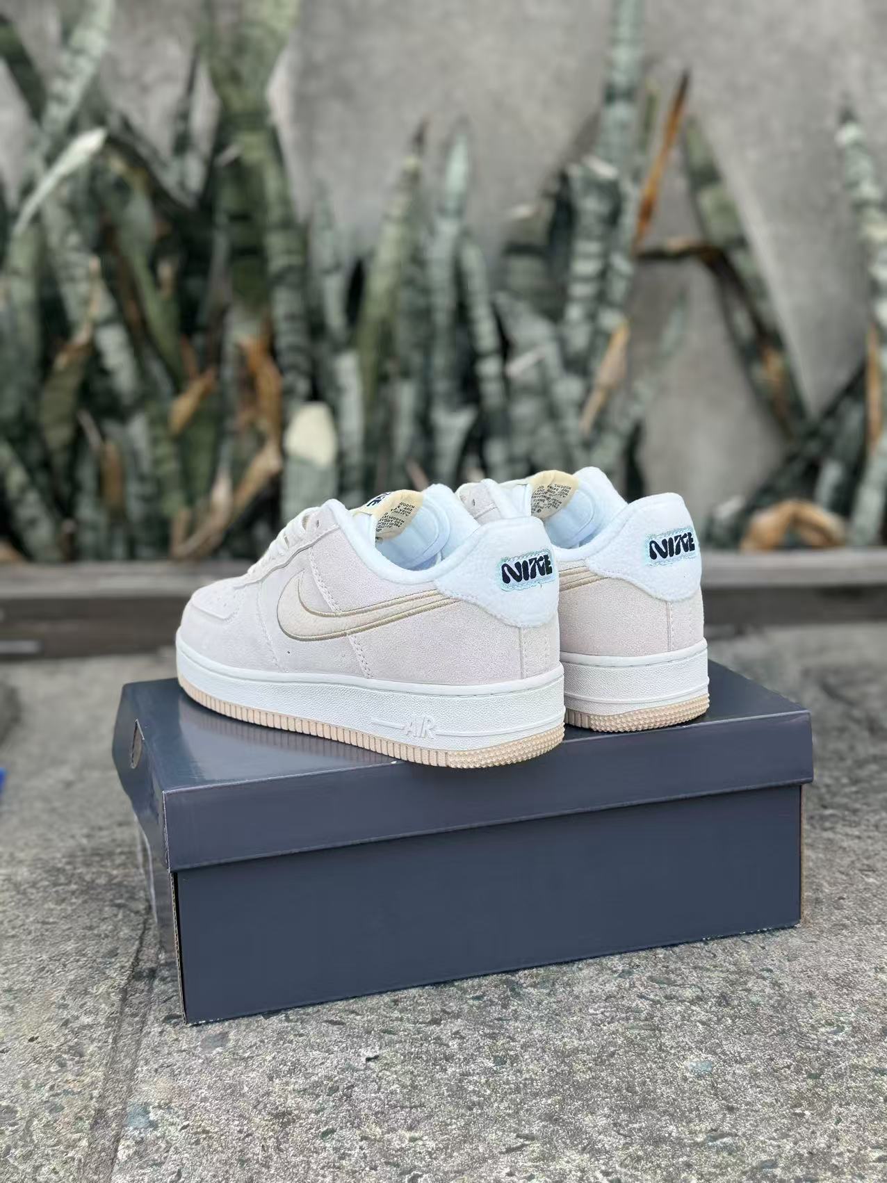 Nike Air Force 1 SE Phantom