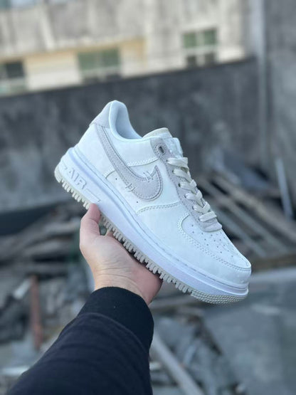 Nike Air Force 1 summit white
