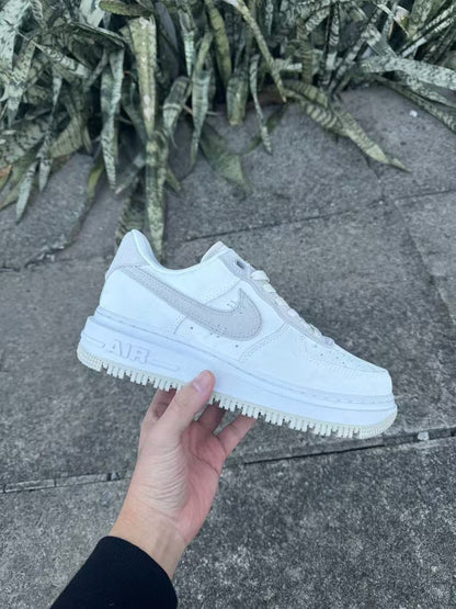 Nike Air Force 1 summit white