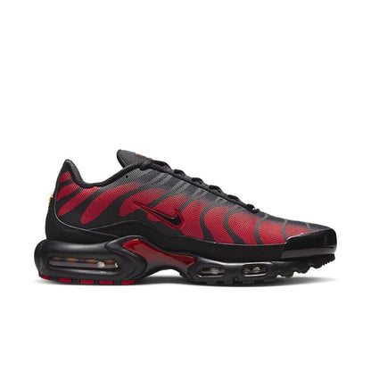 Nike Air Max Plus "Black/University Red" - Houdini