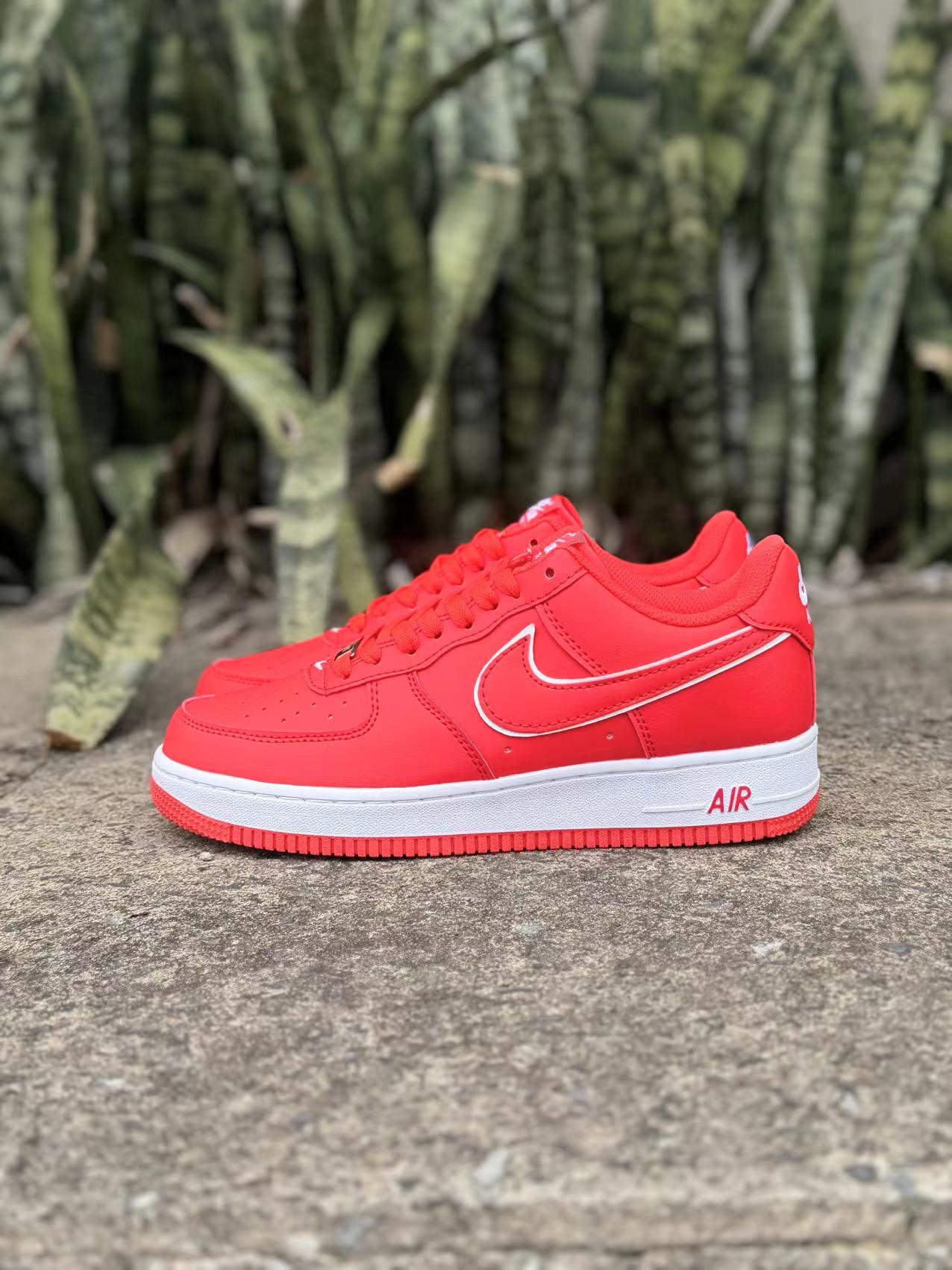 Nike Air Force 1 Low "University Red"