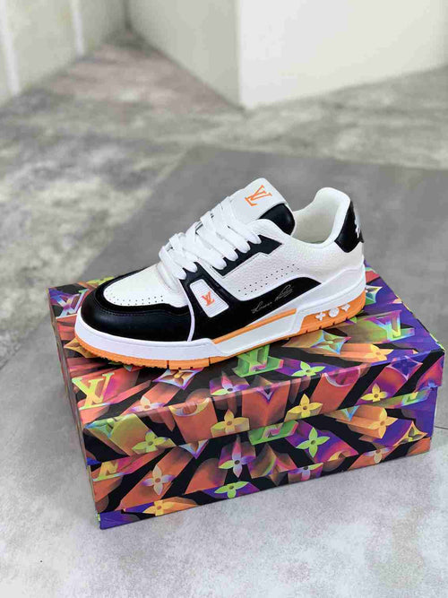 LOUIS VUITTON TRAINER 54