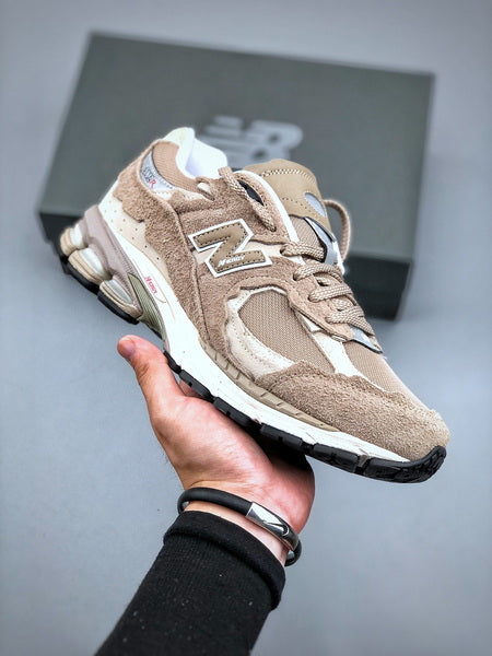 New Balance 2002R DL