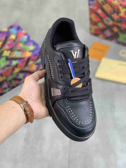 LOUIS VUITTON TRAINER 54