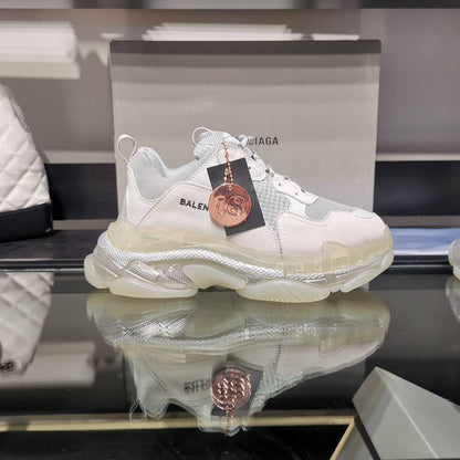 BALENCIAGA TRIPLE S x BLANC GRIS