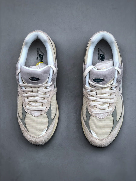 New Balance 2002R EK