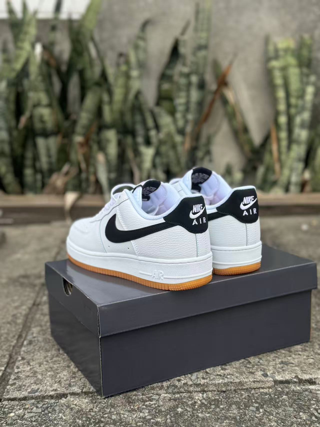 Nike Air Force 1 07 Obsidian