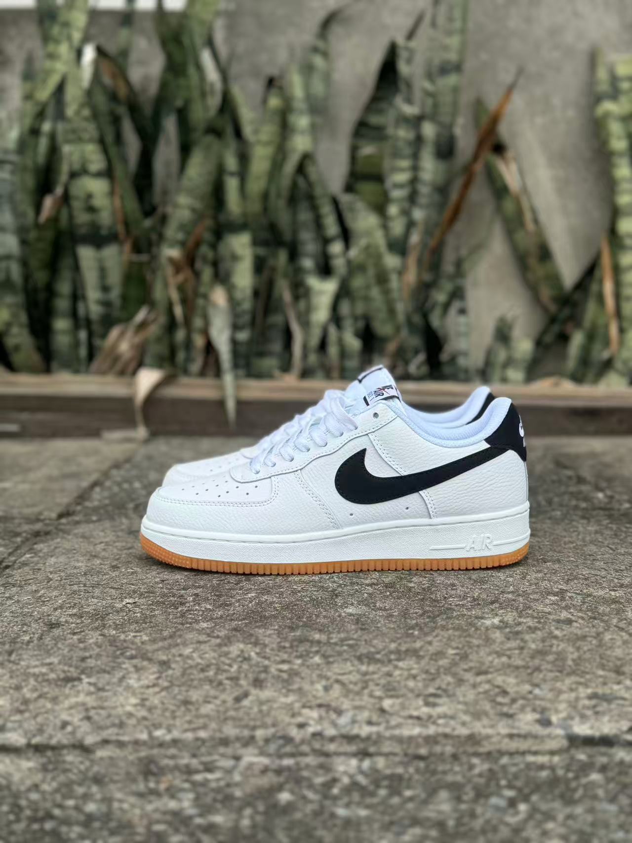 Nike Air Force 1 07 Obsidian