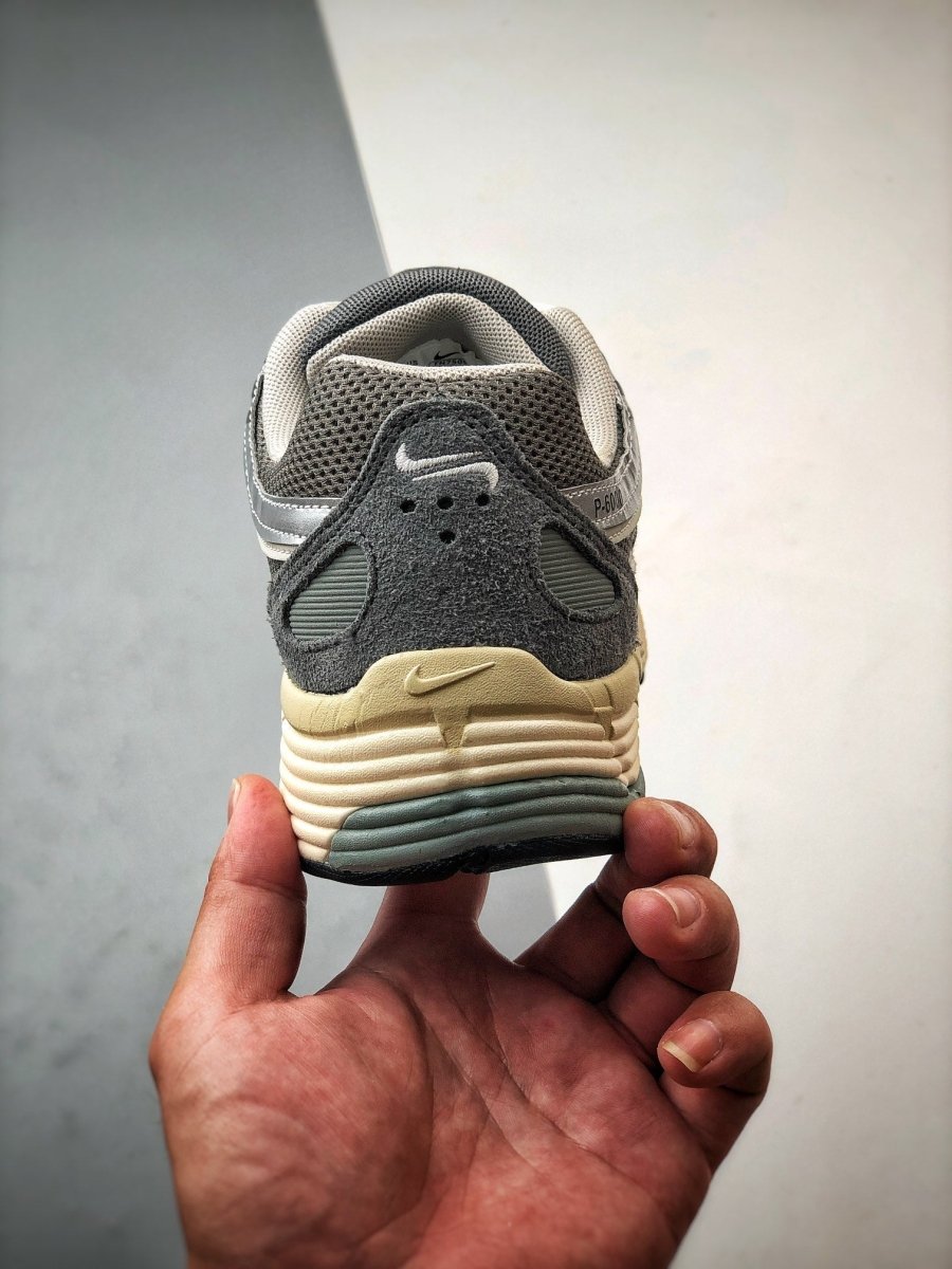 NIKE P - 6000 - Houdini