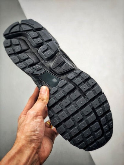 NIKE ZOOM Vomero 5 A - Cold - Wall BLACK - Houdini