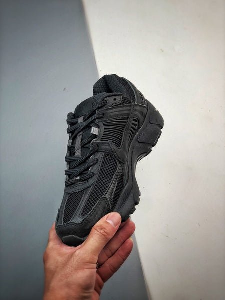 NIKE ZOOM Vomero 5 FULL BLACK - Houdini