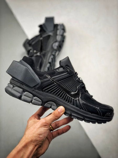 NIKE ZOOM Vomero 5 A - Cold - Wall BLACK - Houdini