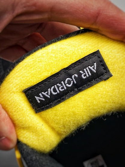 Air Jordan 4 RETRO  "Thunder"