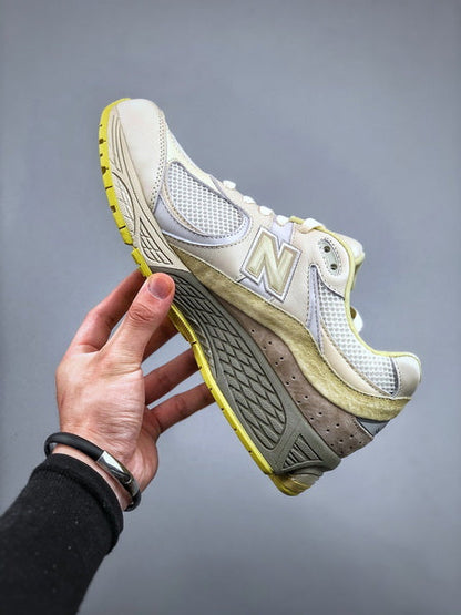 New Balance 2002R Auralee