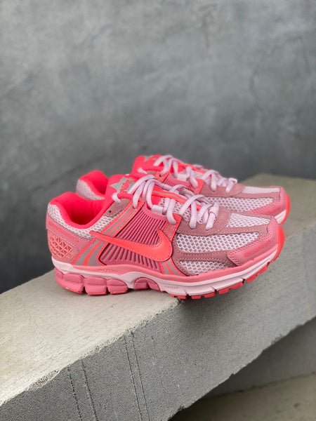 NIKE ZOOM Vomero 5 PINK - Houdini