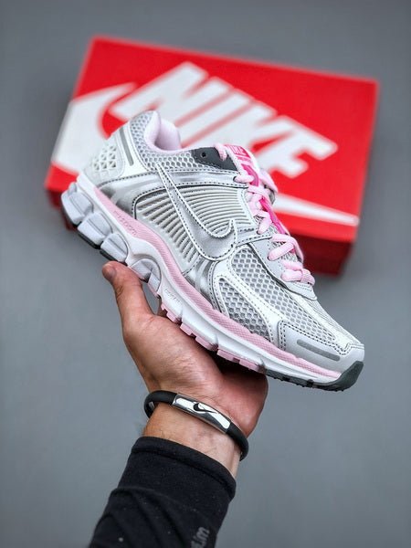 NIKE ZOOM Vomero 5 - Houdini