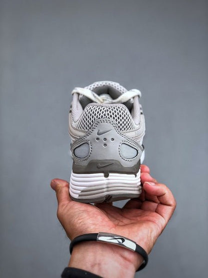 NIKE P - 6000 - Houdini