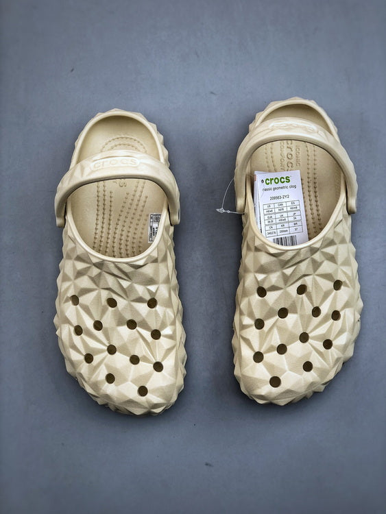 CROCS Classic Crush Marbled Clog BEIGE