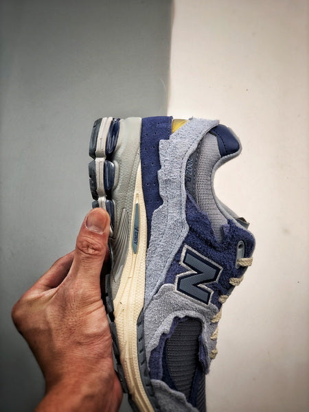 New Balance 2002R DI