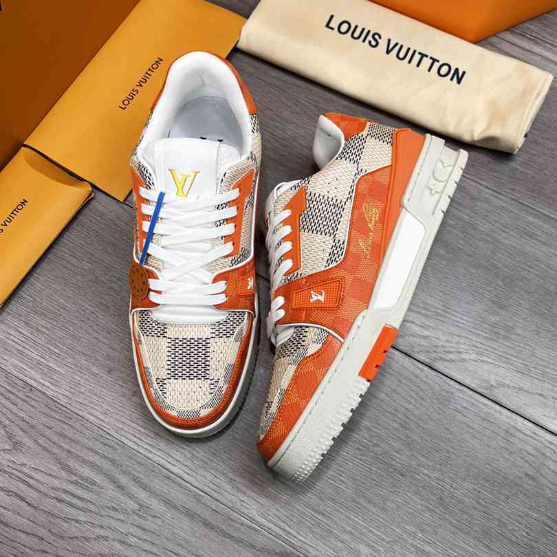 LOUIS VUITTON TRAINER 54