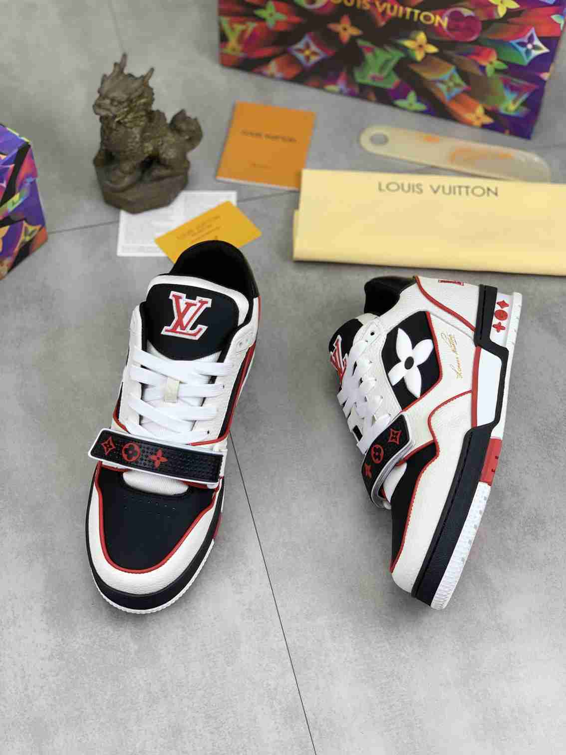 LOUIS VUITTON SKATE
