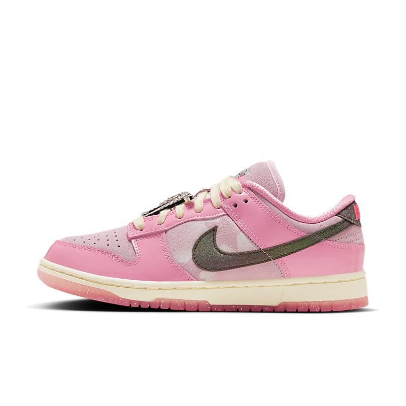 NIKE Dunk Low Barbie - Houdini