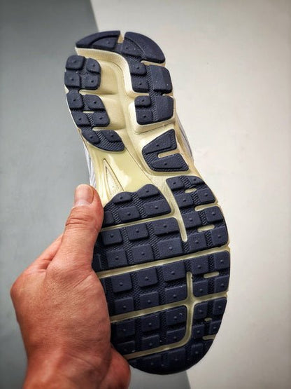 NIKE ZOOM Vomero 5 - Houdini