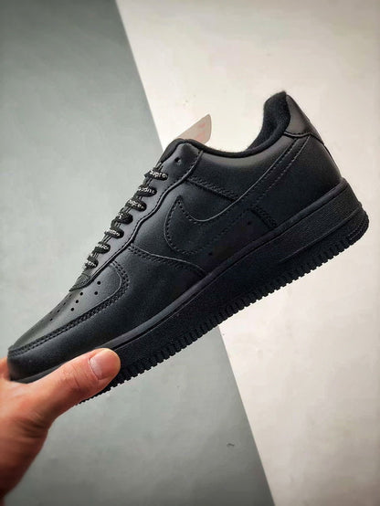 Nike Air Force 1 Low SUPREME BLACK