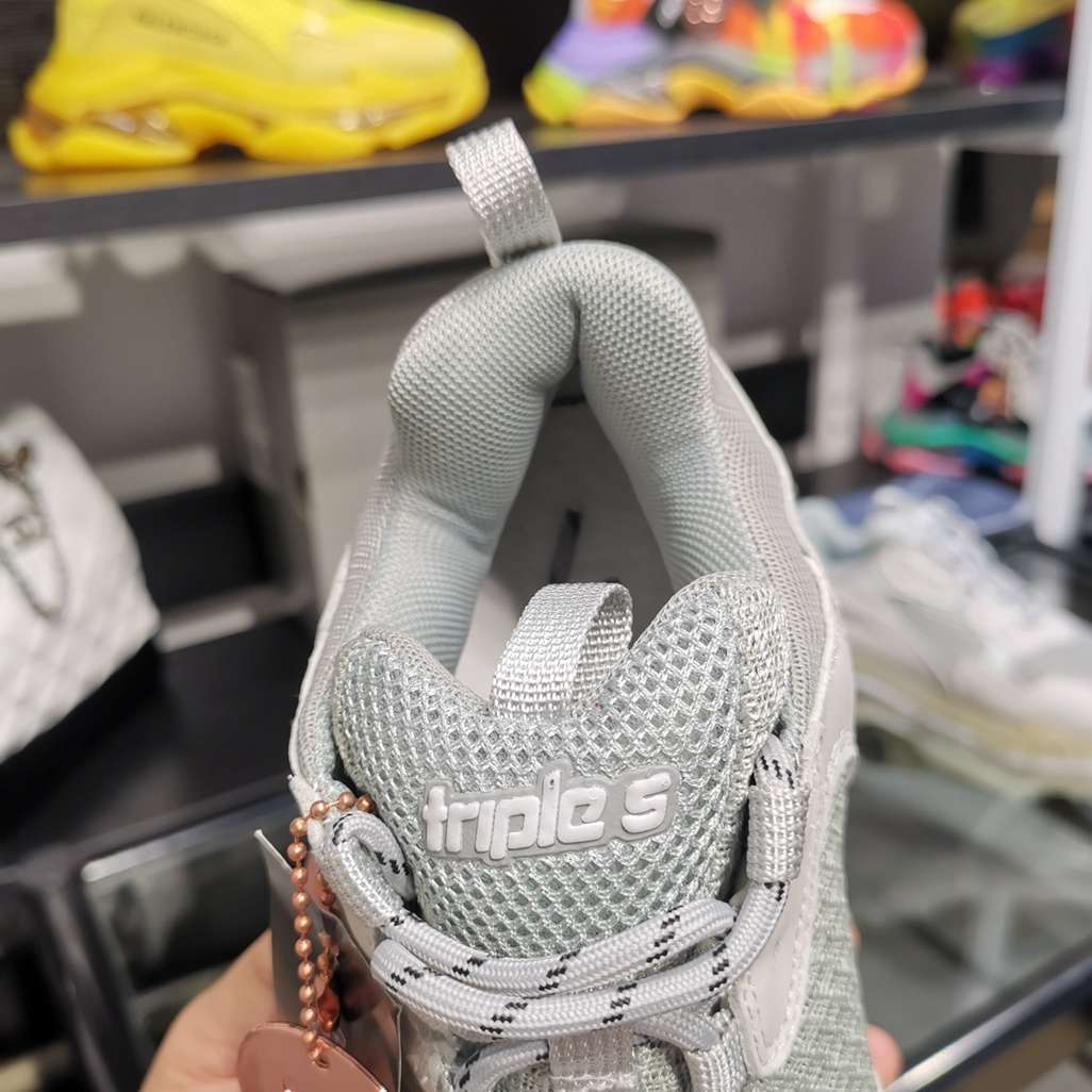 BALENCIAGA TRIPLE S x BLANC GRIS