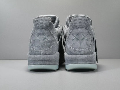 JORDAN 4 x KAWS GRIS