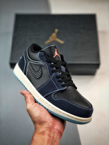 Jordan 1 Low SE Noir Dark Obsidian Snakeskin
